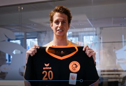 Win een gesigneerd shirt van TeamNL Korfbal
